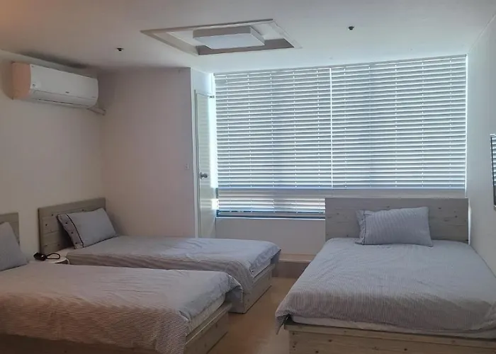 White Stay